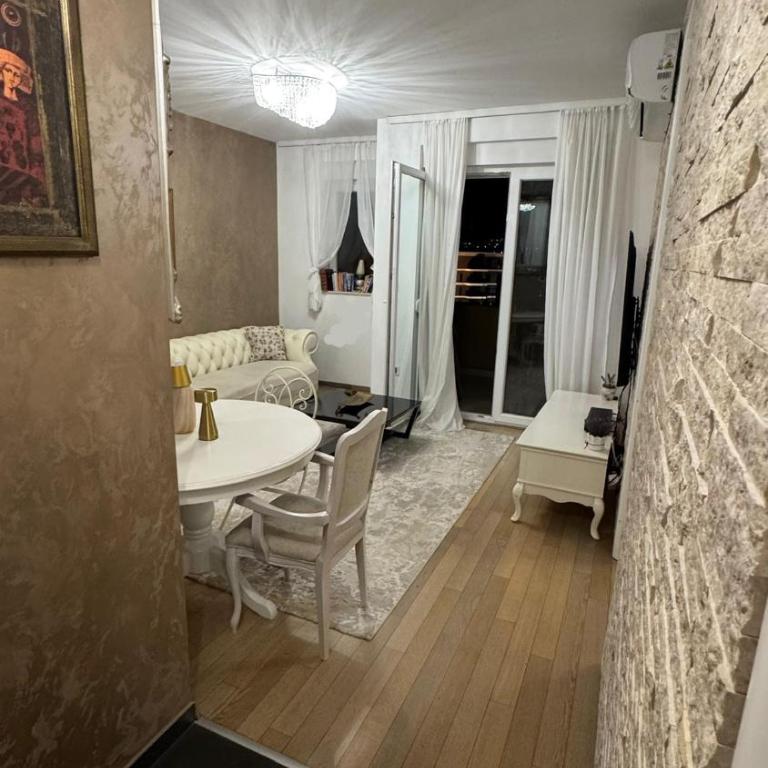 Apartman VIP - One-Bedroom Apartment - 5