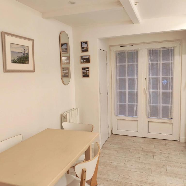 La Glycine Hypercentre et tout confort - Maison 1 Chambre - 6