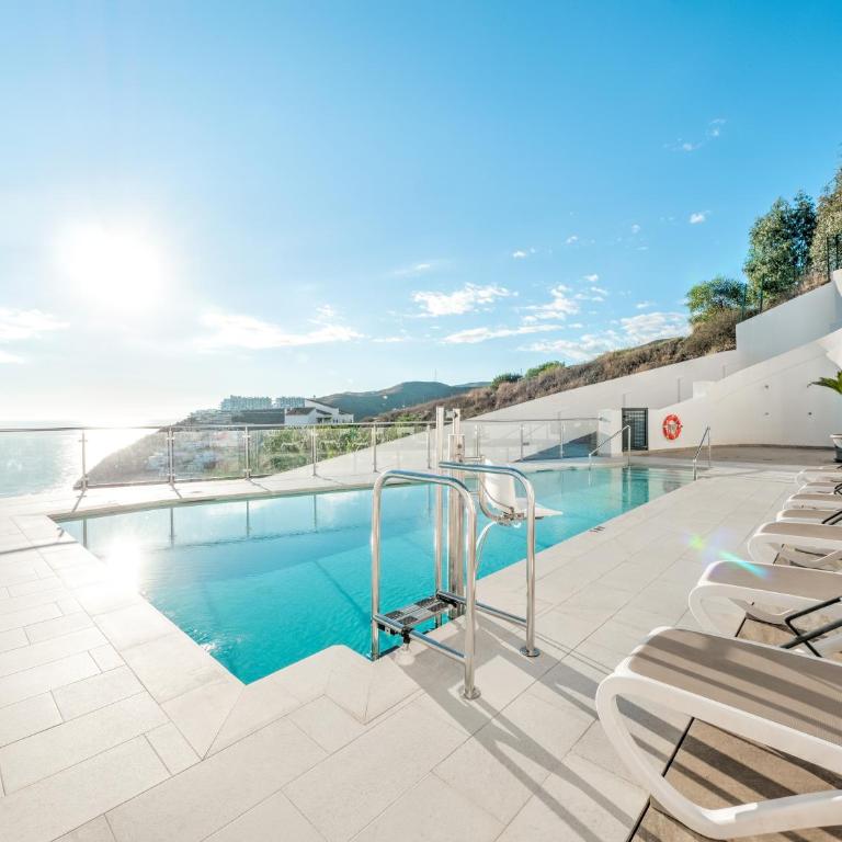 House with rooftop terrace, views and pool, Nerja - Casa de 3 dormitorios - 28