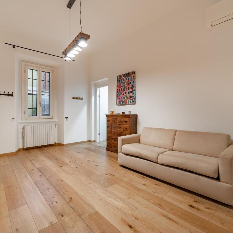 5 walk from Porta Venezia station, with 2 bedrooms - Appartamento con 2 Camere da Letto e Balcone - 6