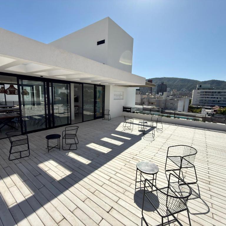 Departamento moderno pleno centro con pileta y cochera privada - Apartamento de 1 dormitorio - 38