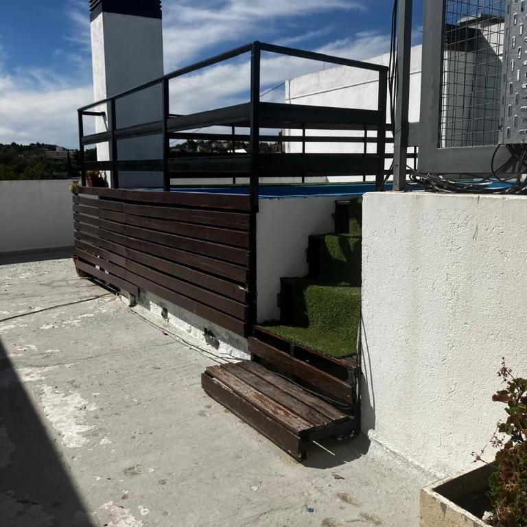 depto a 1 cuadra de peatonal, luminoso con pile y cochera - Apartamento de 2 dormitorios - 38