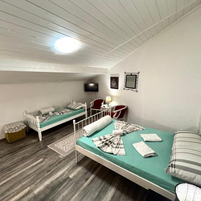 Hostel Pansion Lion - Deluxe Family Room - 5