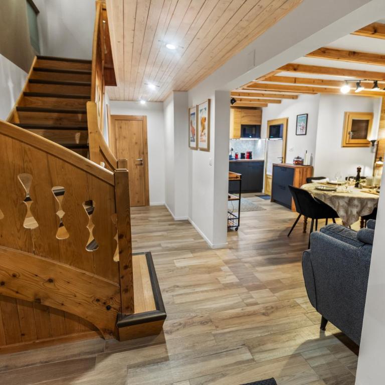 Magnifique chalet avec jardin, barbecue et parking - Chalet - 8