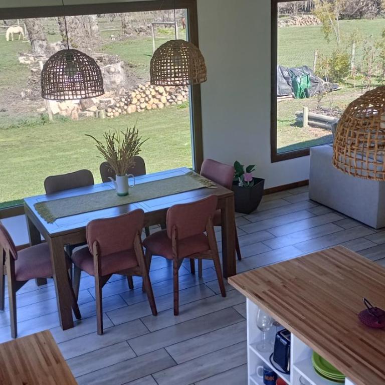 Hermosa Casa del Valle en barrio Privado en San Martin de los andes - Two-Bedroom House - 13