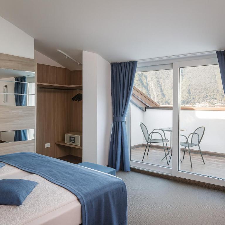Hotel Benacus Panoramic - Camera King Superior con Balcone e Vista Lago - 1
