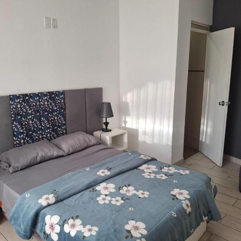 TACNA APART - Three-Bedroom Superior Apartment - 13