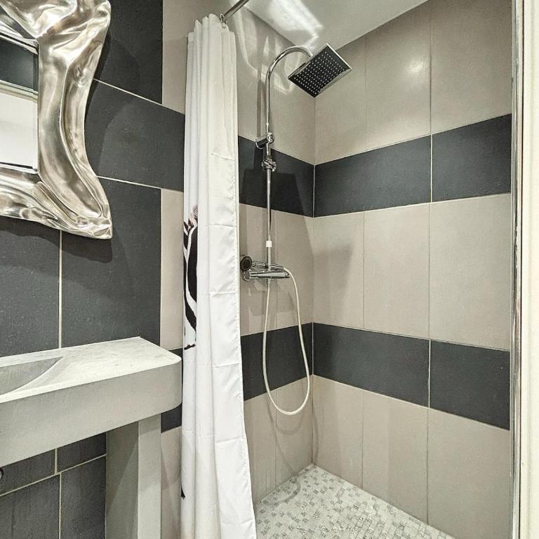 Cannes Two bedrooms and Two bathrooms - 20LM - Apartment mit 2 Schlafzimmern - 15