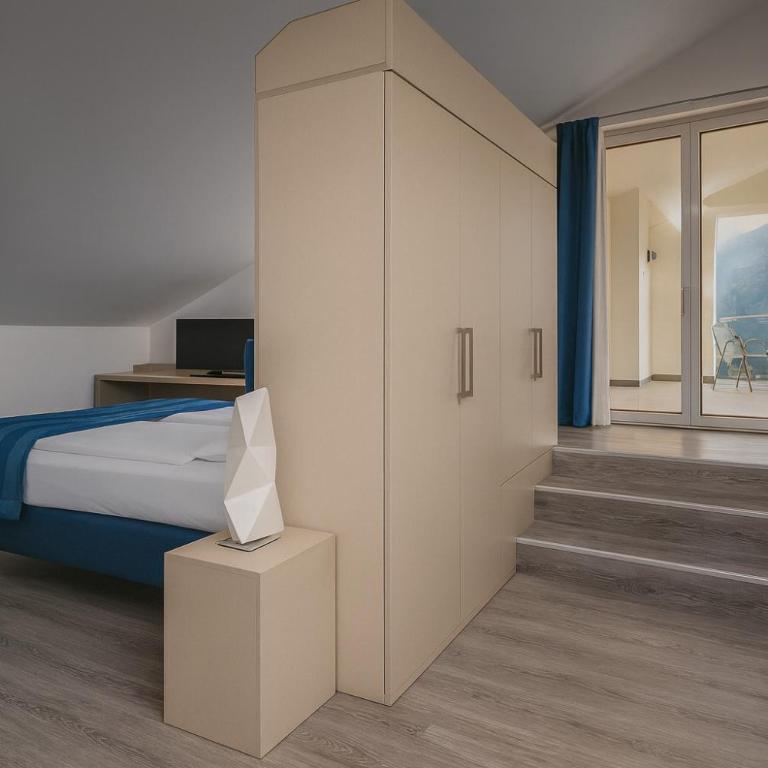 Hotel Benacus Panoramic - Camera King Deluxe con Terrazza e Vista Lago - 7