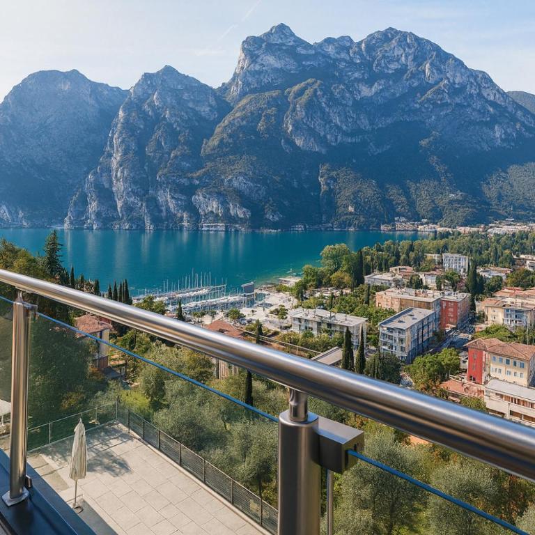 Hotel Benacus Panoramic - Camera King Deluxe con Terrazza e Vista Lago - 5