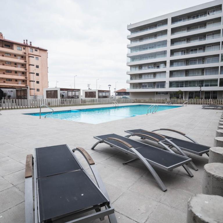 Exclusivo Departamento con Vista Panorámica al Mar a Solo 50 Metros de la Playa - Apartamento de 2 dormitorios - 13