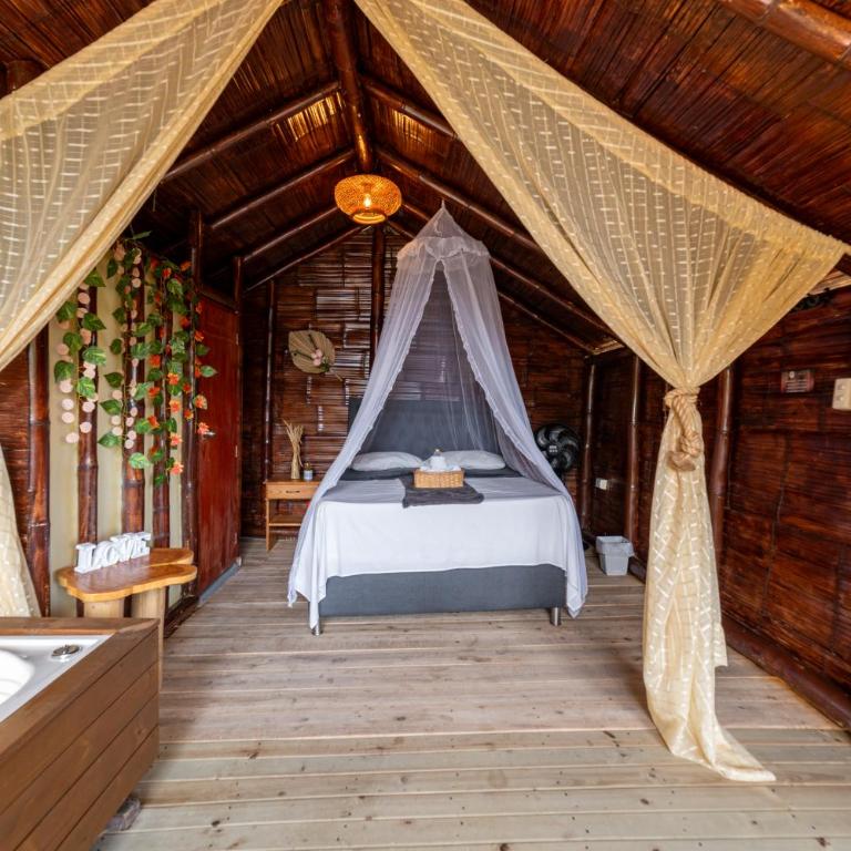 Glamping Mirador Santa Fe-Sopetran - Habitación Doble con vistas a la piscina - 6