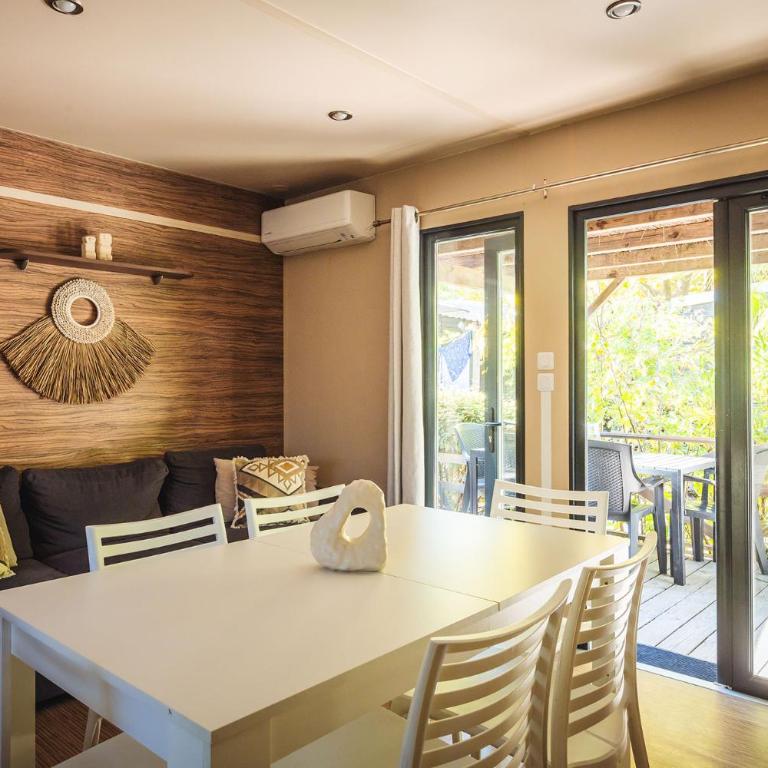 Nova Lodges - Plus Lodges mit 3 Schlafzimmern - 6