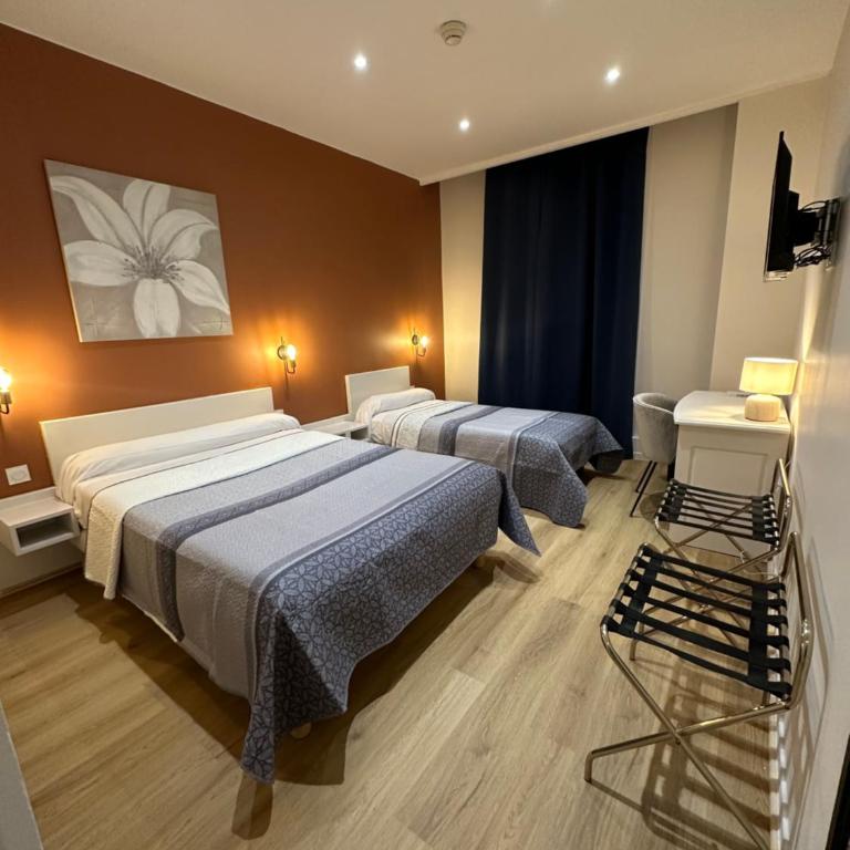 Hotel Azur - Chambre Triple Confort - 1