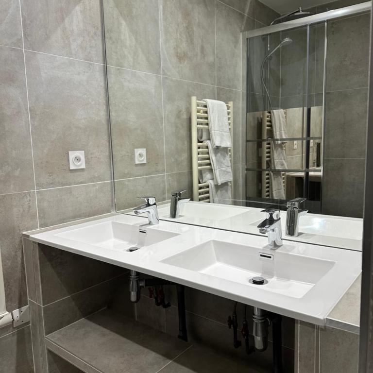 Hotel Azur - Chambre Triple Confort - 4