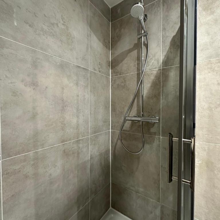 Hotel Azur - Chambre Triple Confort - 6