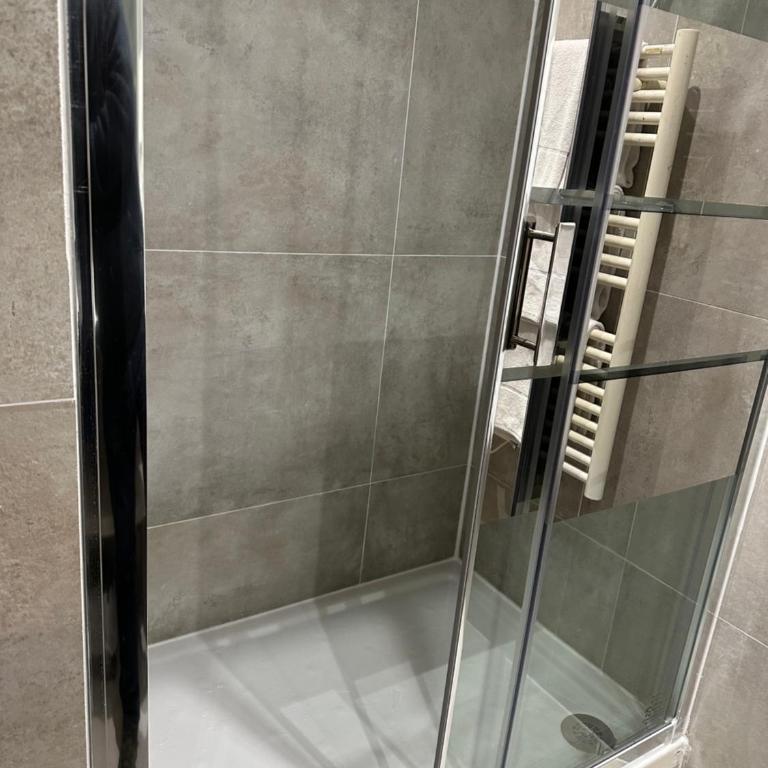 Hotel Azur - Chambre Triple Confort - 5