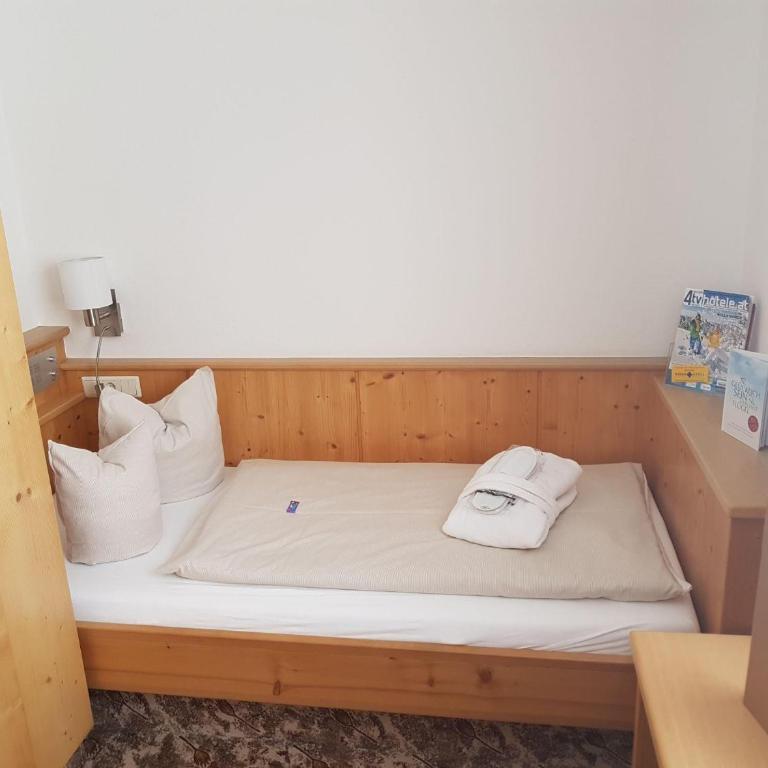 Premium Wanderhotel Steirerhof - Einzelzimmer mit Dusche - 1