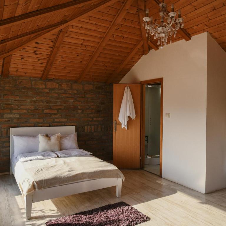 Garden Boutique Hotel Belgrade - free breakfast & parking - Suite - 7