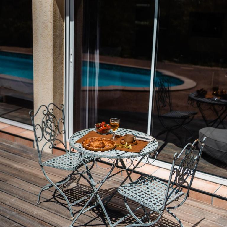 Villa Saint Louis - Villa avec Piscine Privée - 75