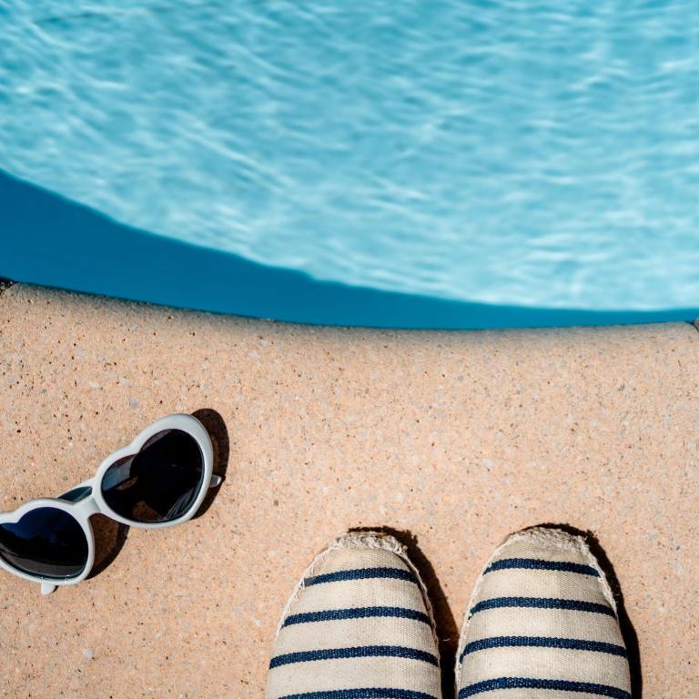 Villa Saint Louis - Villa avec Piscine Privée - 2