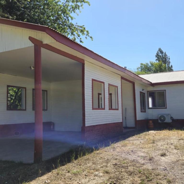 Camping & Hospedaje Rio Laja - Casa de 3 dormitorios - 1