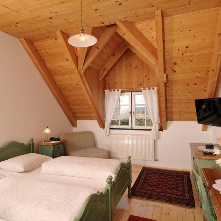 Stoffbauer GmbH - Doppel- oder Zweibettzimmer - 7