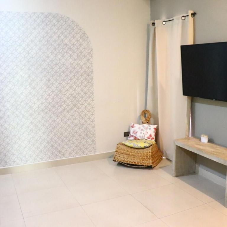House for 10 people with Bungalow in the center - Three-Bedroom Apartment - 8
