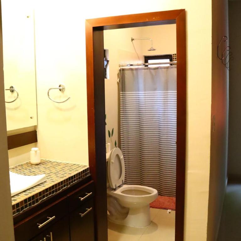 House for 10 people with Bungalow in the center - Three-Bedroom Apartment - 13