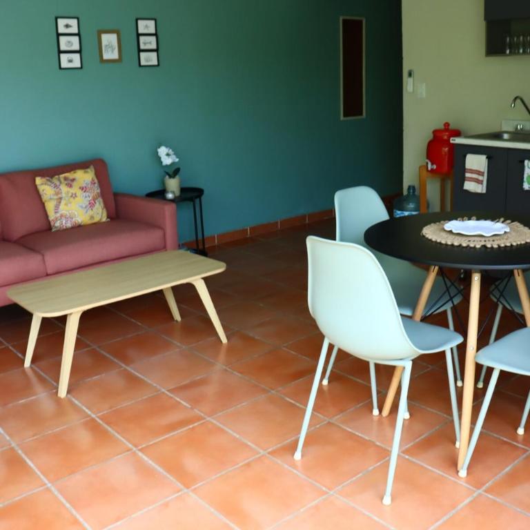 House for 10 people with Bungalow in the center - Three-Bedroom Apartment - 15