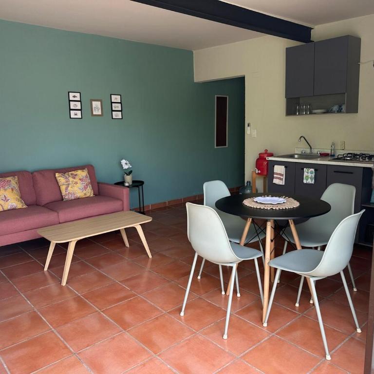House for 10 people with Bungalow in the center - Three-Bedroom Apartment - 20