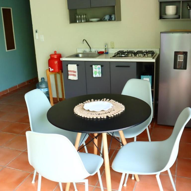 House for 10 people with Bungalow in the center - Three-Bedroom Apartment - 21