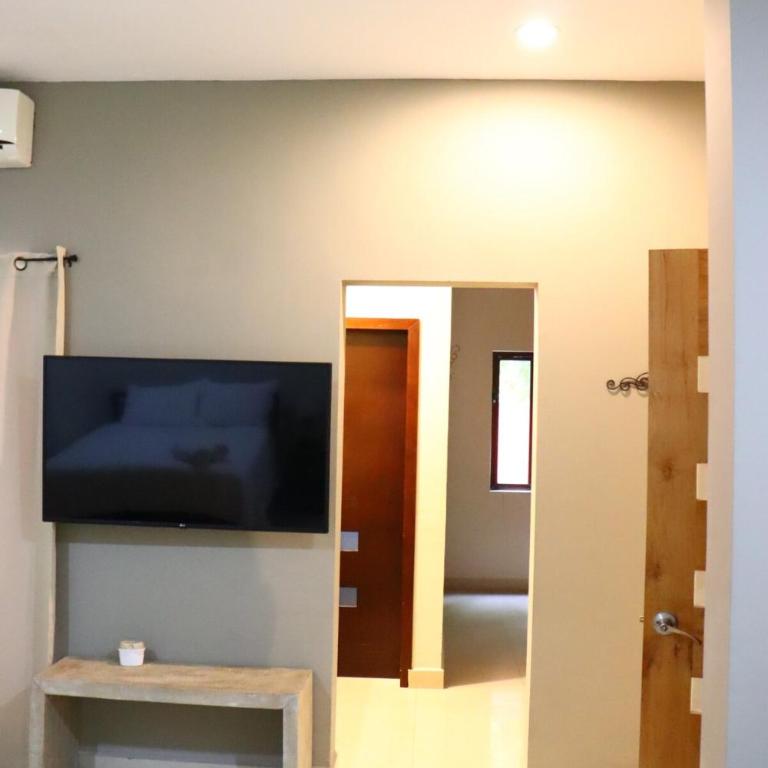 House for 10 people with Bungalow in the center - Three-Bedroom Apartment - 26