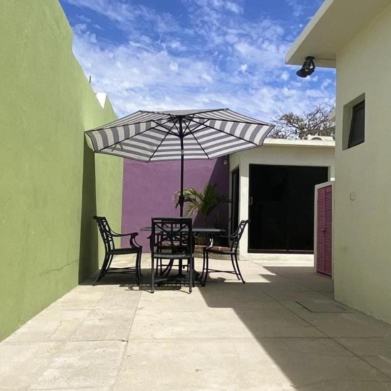 House for 10 people with Bungalow in the center - Three-Bedroom Apartment - 38
