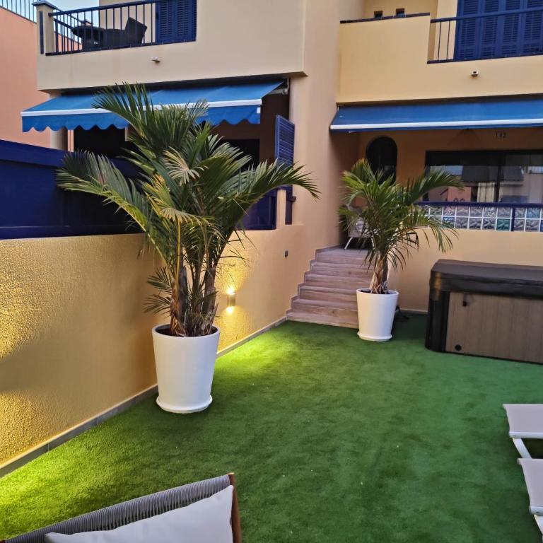 Oasis Beach Home Meloneras with jacuzzi - Four-Bedroom Vacation Home - 40
