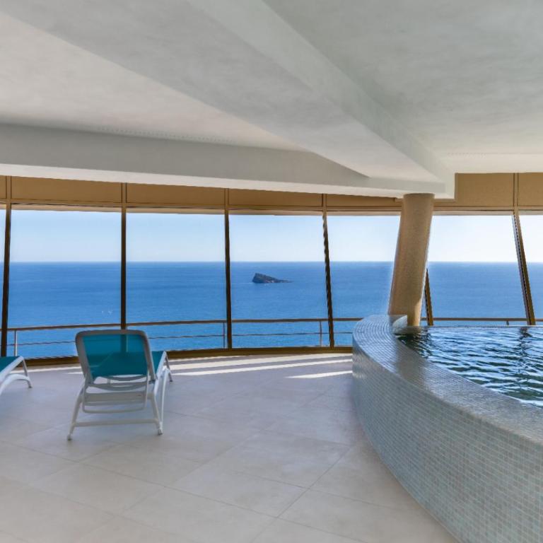 Intempo Apartment by Leo Apartments - Two-Bedroom Apartment with Sea View - 5