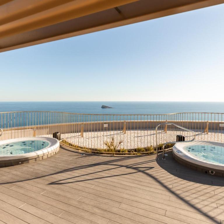 Intempo Apartment by Leo Apartments - Two-Bedroom Apartment with Sea View - 4