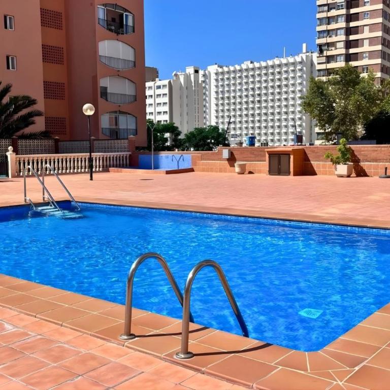 Stylish flat swimming pool parking near the beach - Apartment - 2