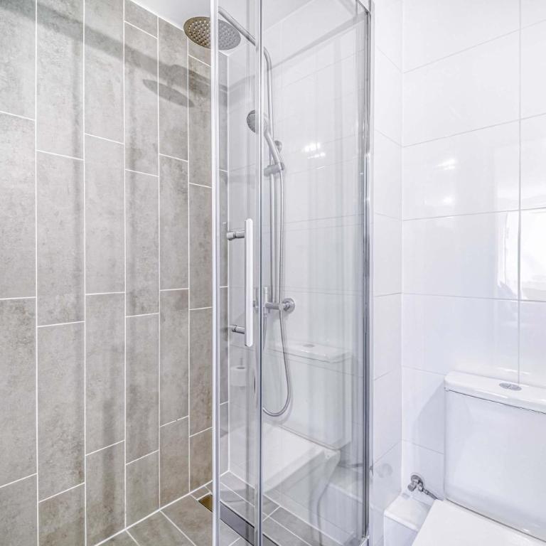 Nomad Stay Chic apartment Pool Wifi near La Moneda - Apartment - 13