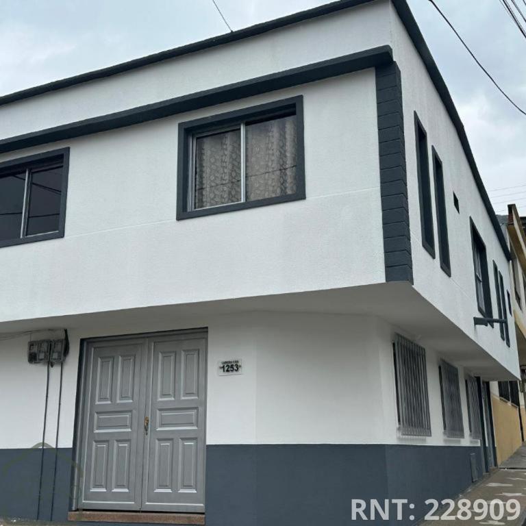 Espectacular apto cerca a la Zona Rosa - Apartamento de 3 dormitorios - 14