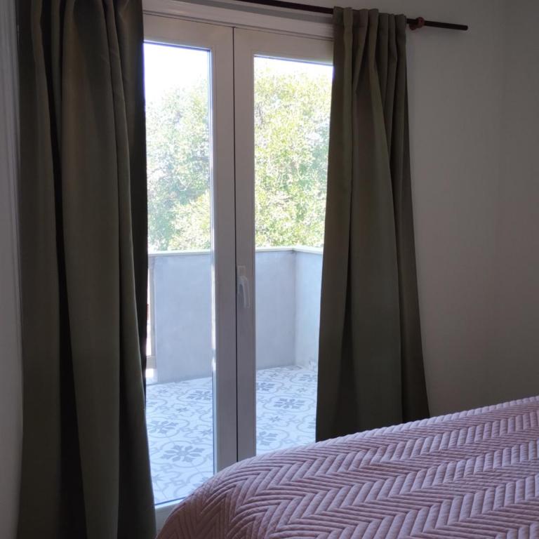 Apart Ezeiza F- hasta 5 personas con cochera - Apartamento de 2 dormitorios - 18