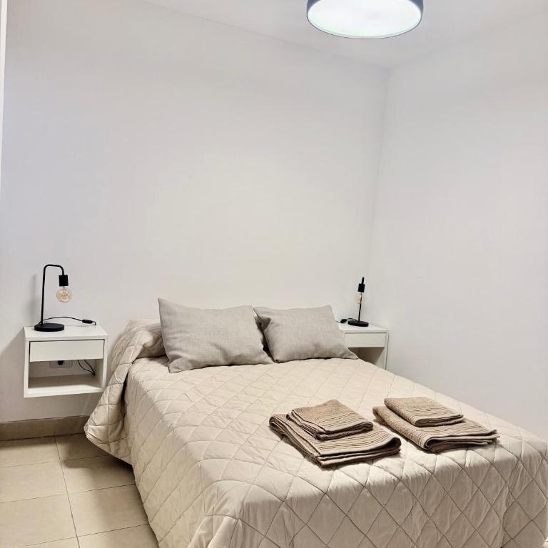 662 Boutique Apartment Pool - One-Bedroom Apartment - 5