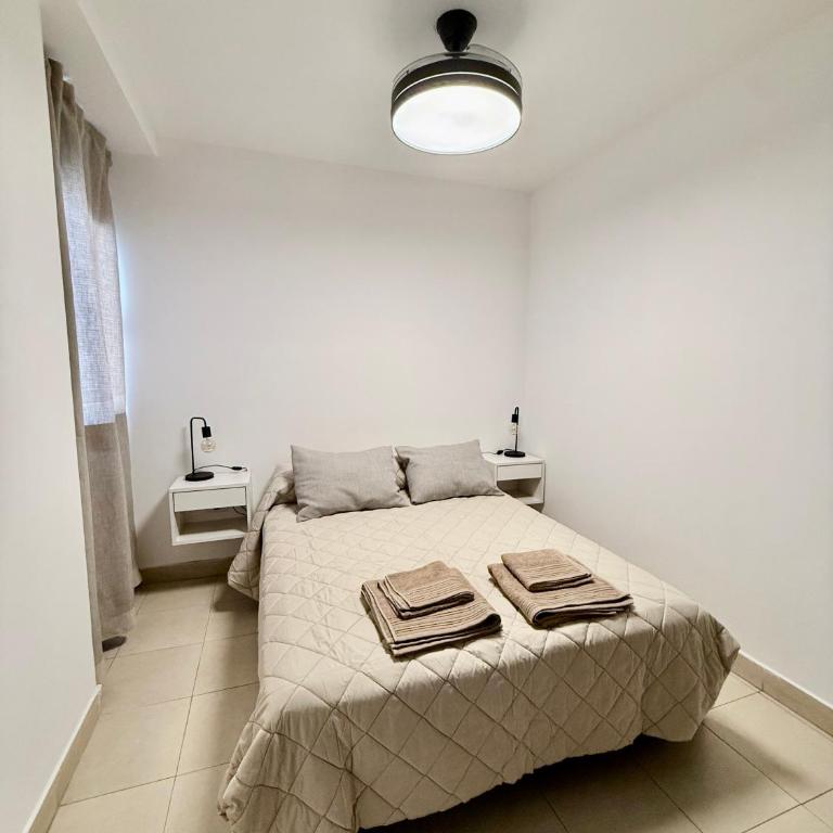662 Boutique Apartment Pool - One-Bedroom Apartment - 7