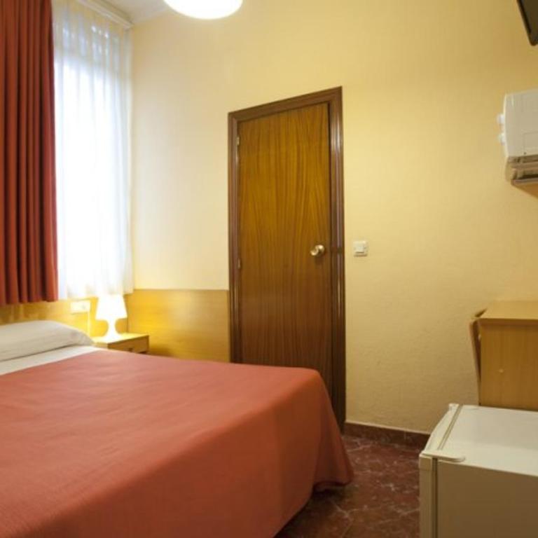 Hostal Prim - Habitación Doble - 1 o 2 camas - 6