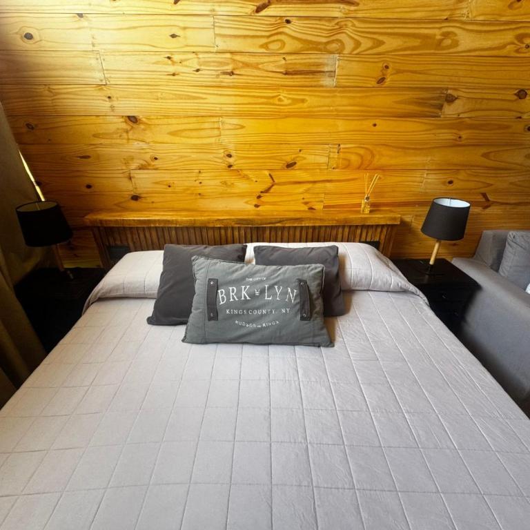 Tiny House Pool - One-Bedroom Apartment - 3
