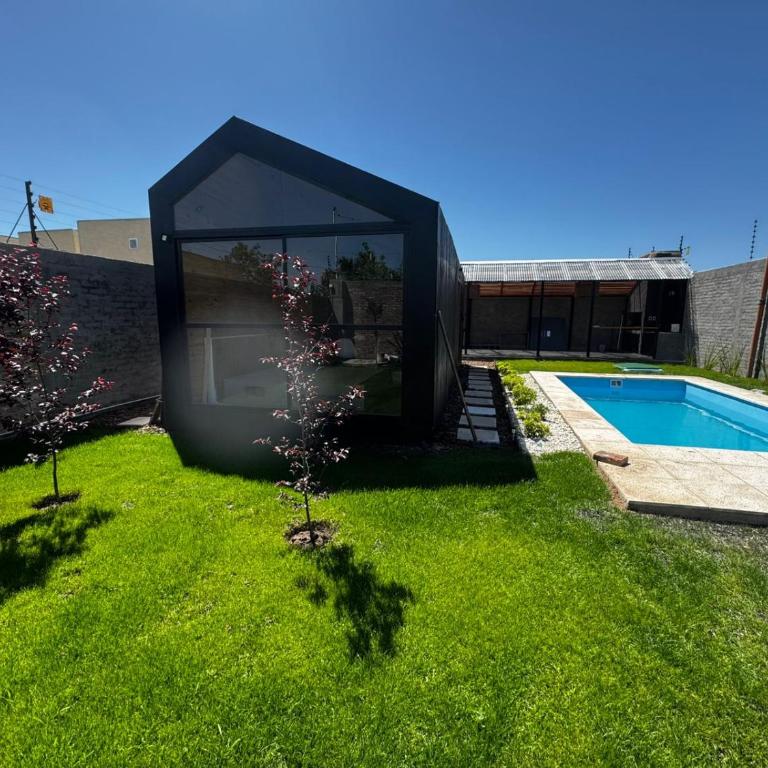 Tiny House Pool - One-Bedroom Apartment - 6