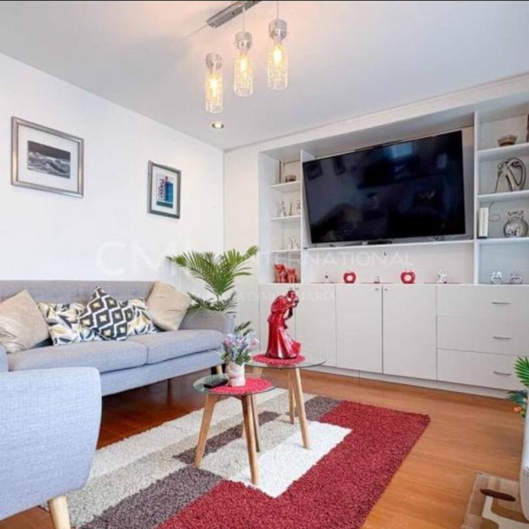 Duplex penthouse in Miraflores with terrace - Two-Bedroom Apartment - 42