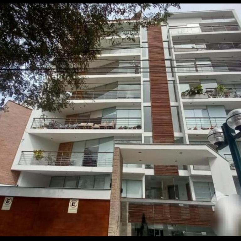 Duplex penthouse in Miraflores with terrace - Two-Bedroom Apartment - 71
