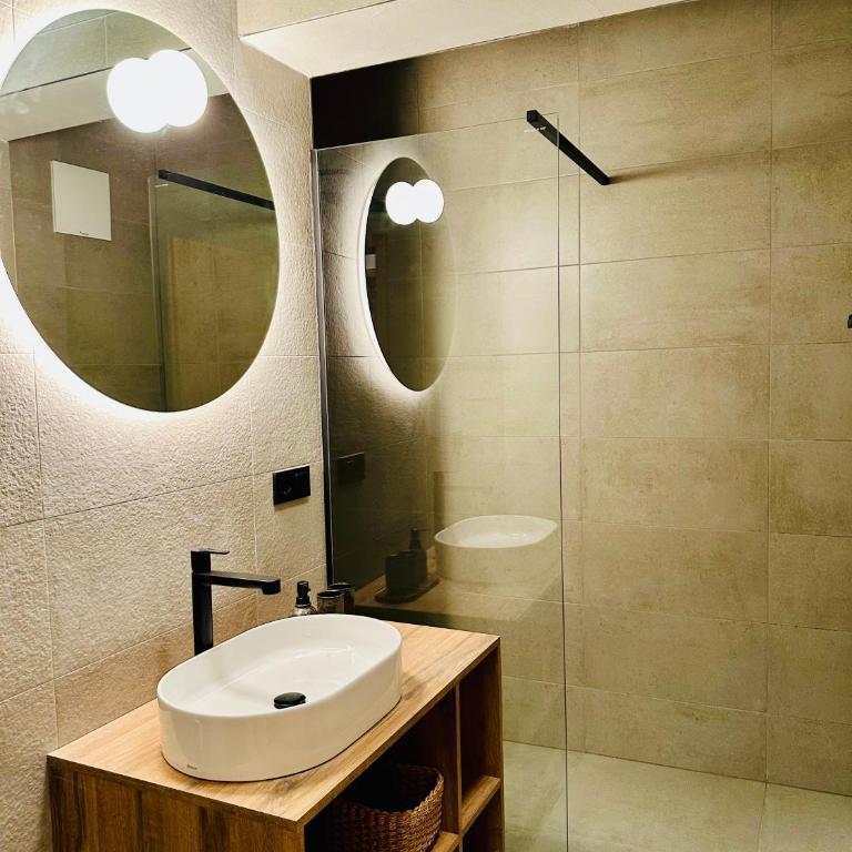 Rattendorf Luxury Apartments - Apartment mit 2 Schlafzimmern und Balkon - 1