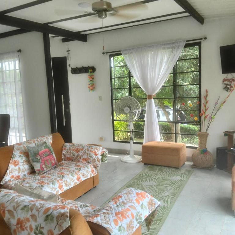 Melgar Casa campestre y alojamiento vacacional - Casa de 3 dormitorios - 24